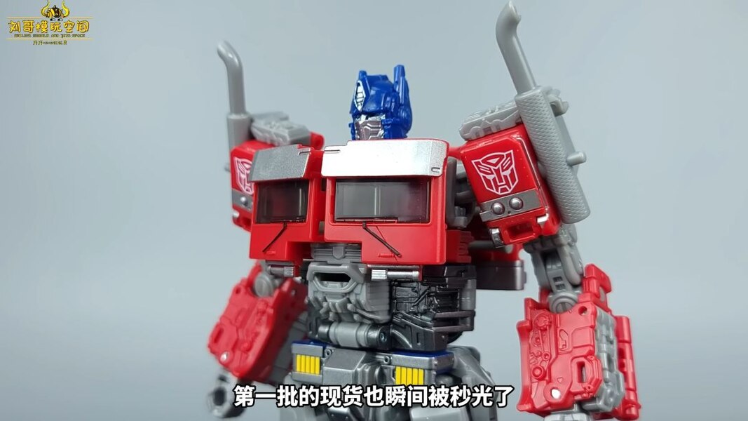 Image Of SS 102 Optimus Prime Transformers Studio Series Action Figure  (6 of 25)